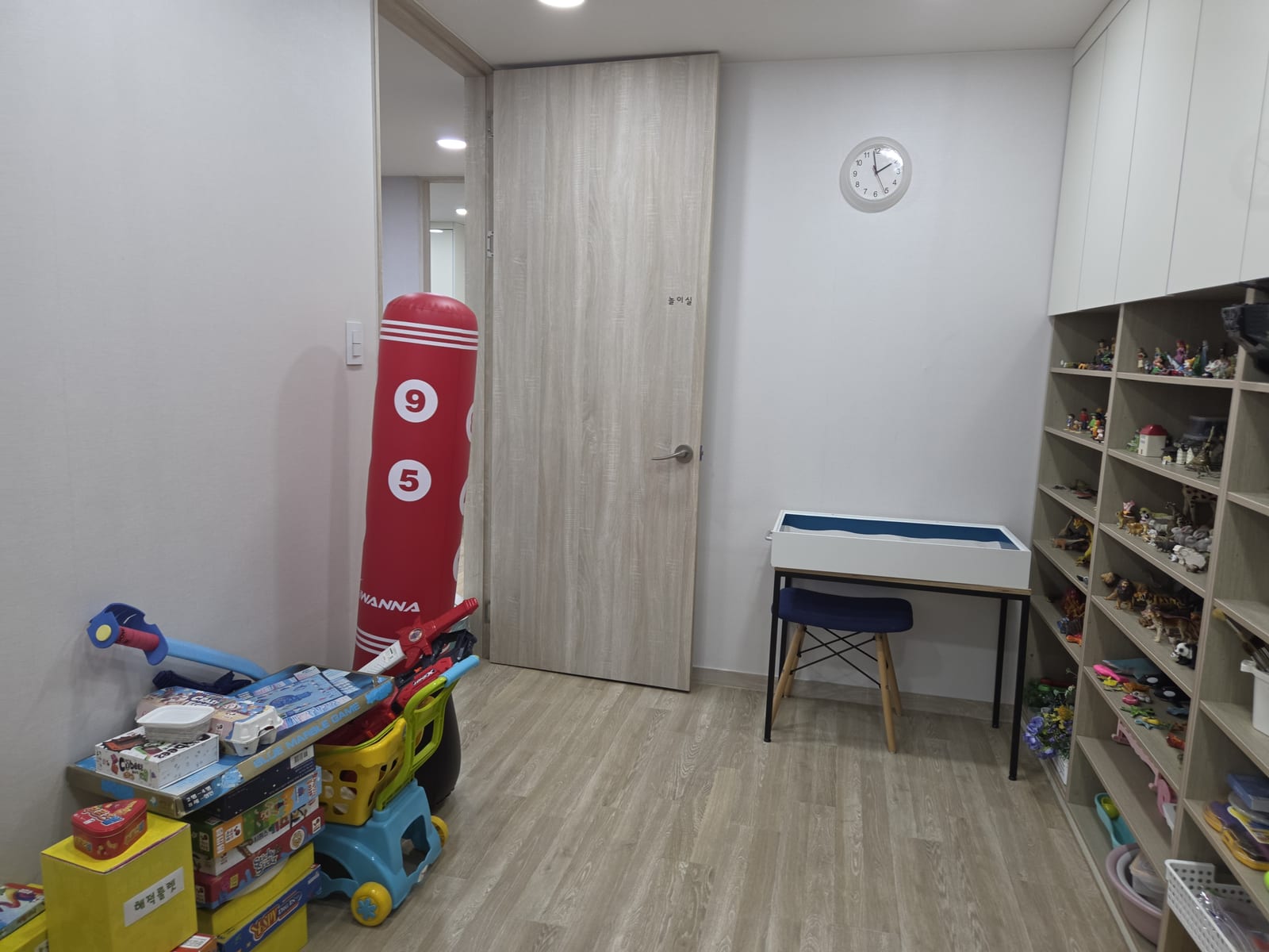 하고 싶은 일을 모를 때, 정답을 찾느라 오늘을 잃고 있다면 관련 이미지